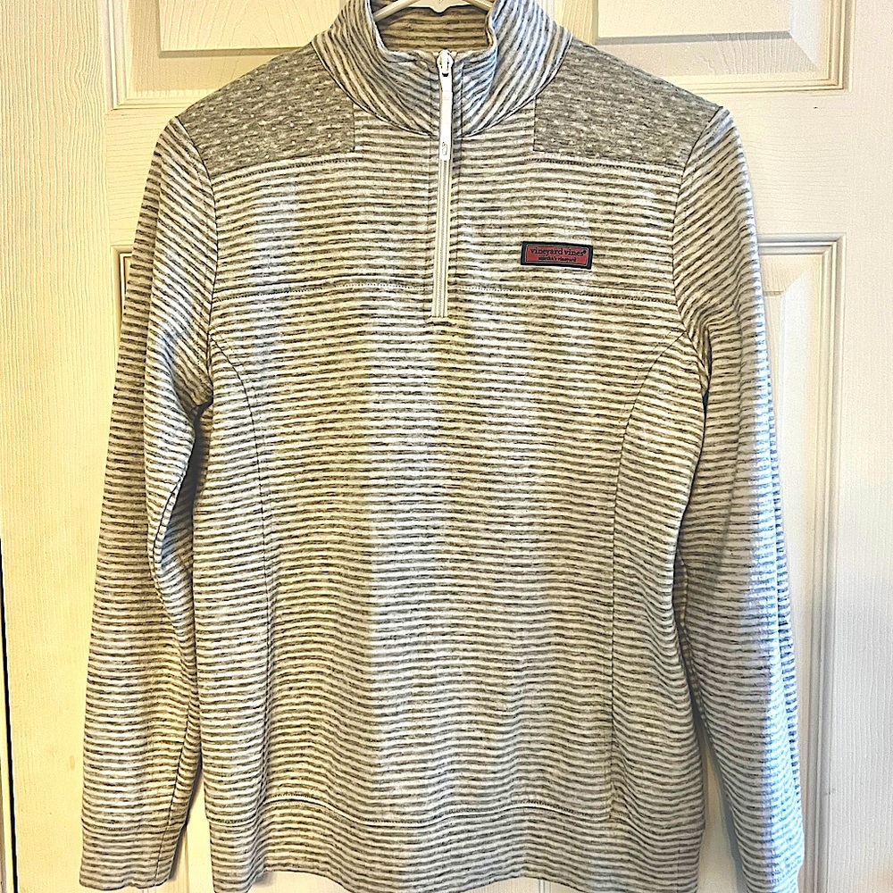 Women’s Vineyard Vines shep shirt xs